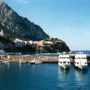 Search apartments in Capri